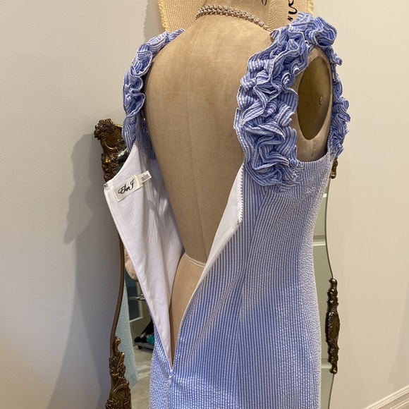 Eliza J Ruffle strap sheath dress striped seersucker size 4 - Picture 8 of 13